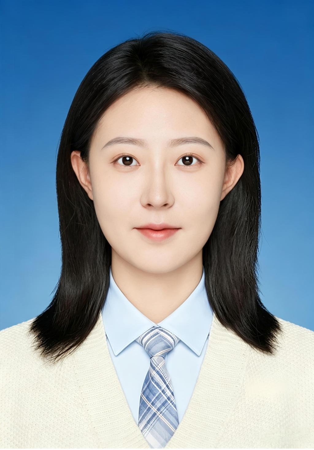 高万倩蓉