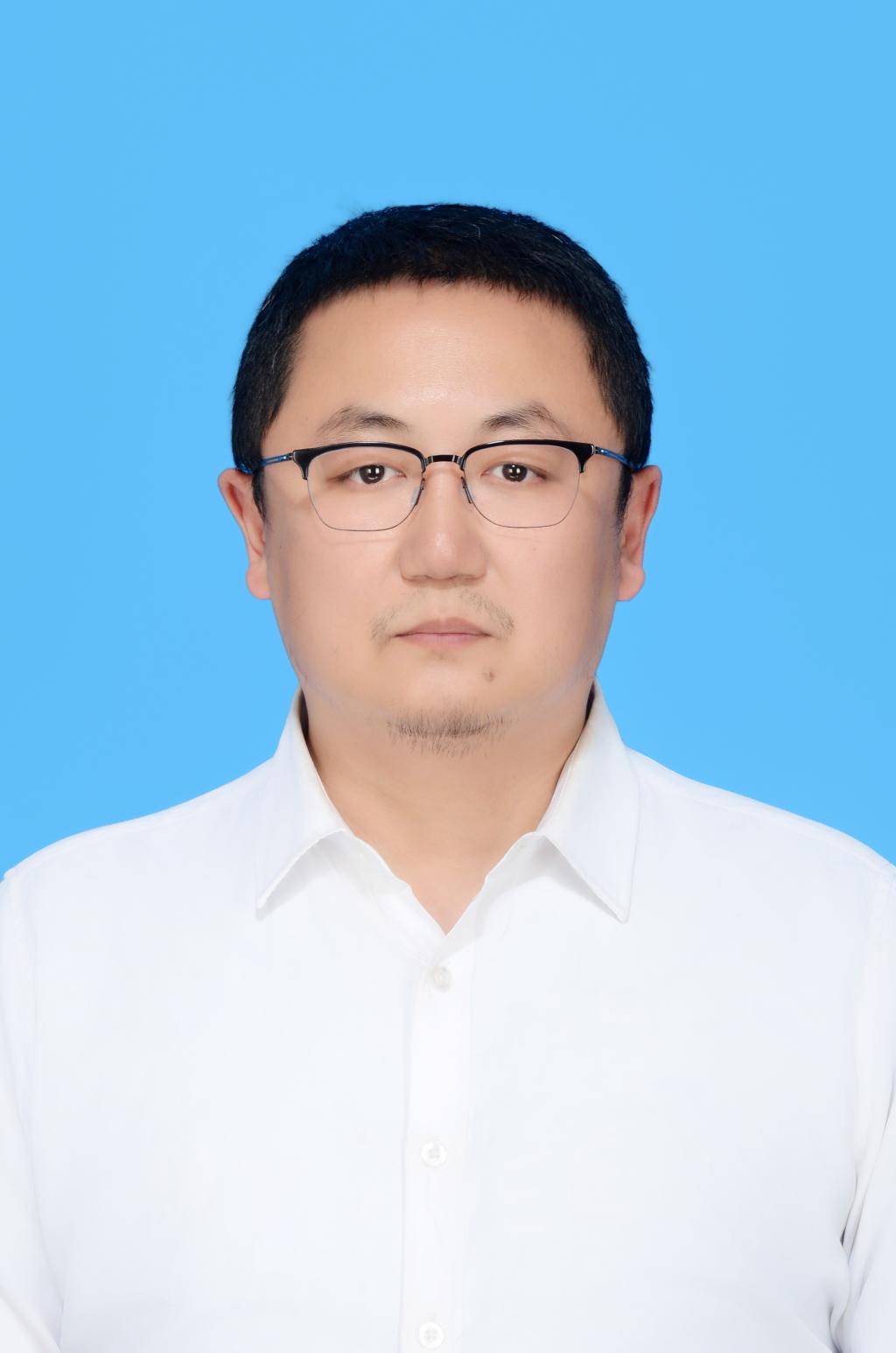 力学与结构教研室王锐