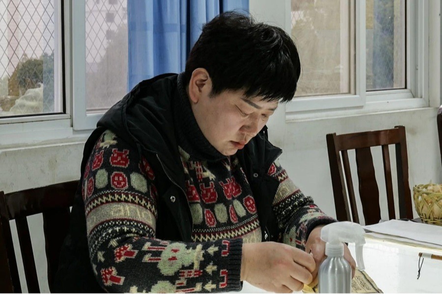 马定莲：“书医”与古籍的一场双向奔赴