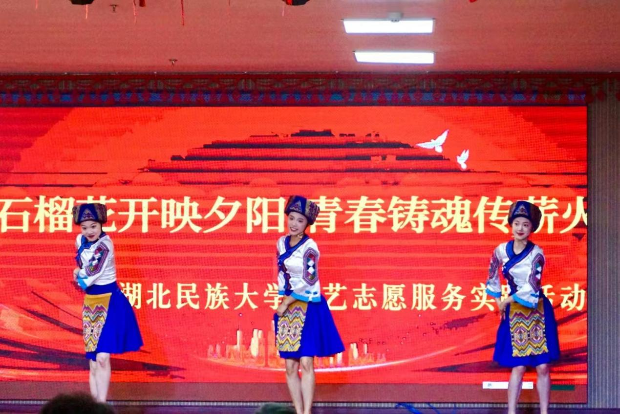 活动照片.png 活动照片.png