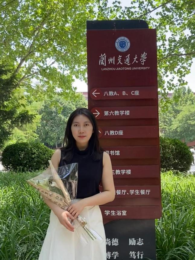 外国语学院教师简介——王苗