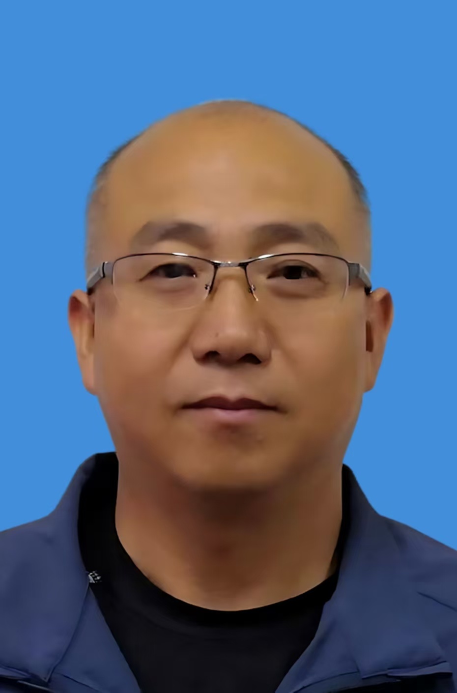 杨雷